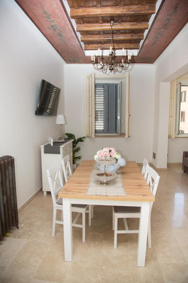 רומא Casa Vacanza Colosseo 2 מראה חיצוני תמונה