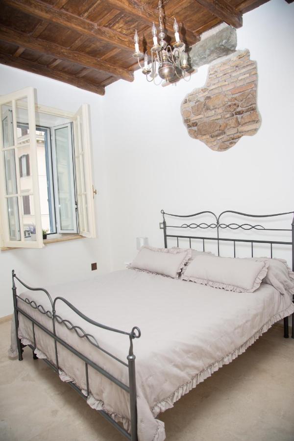 רומא Casa Vacanza Colosseo 2 מראה חיצוני תמונה